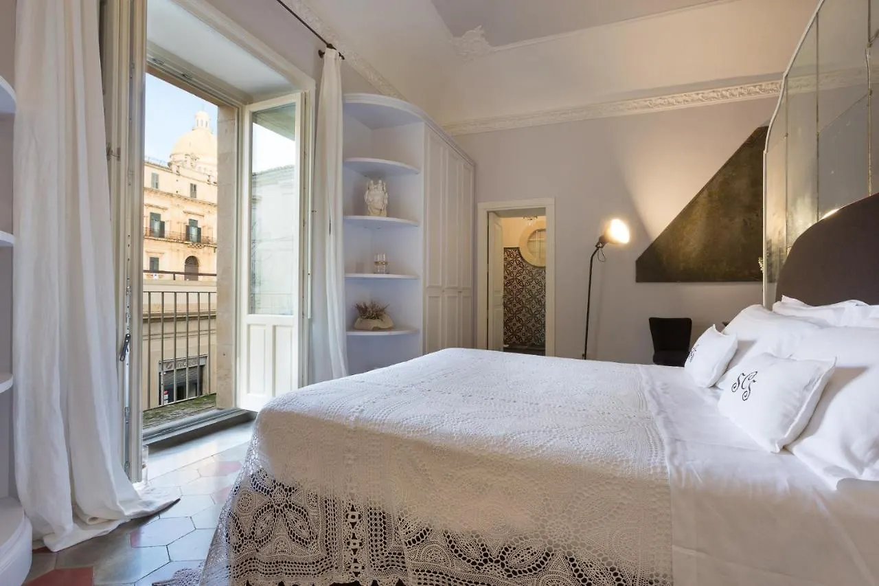 ***** Bed & Breakfast San Carlo Suites Noto Italy